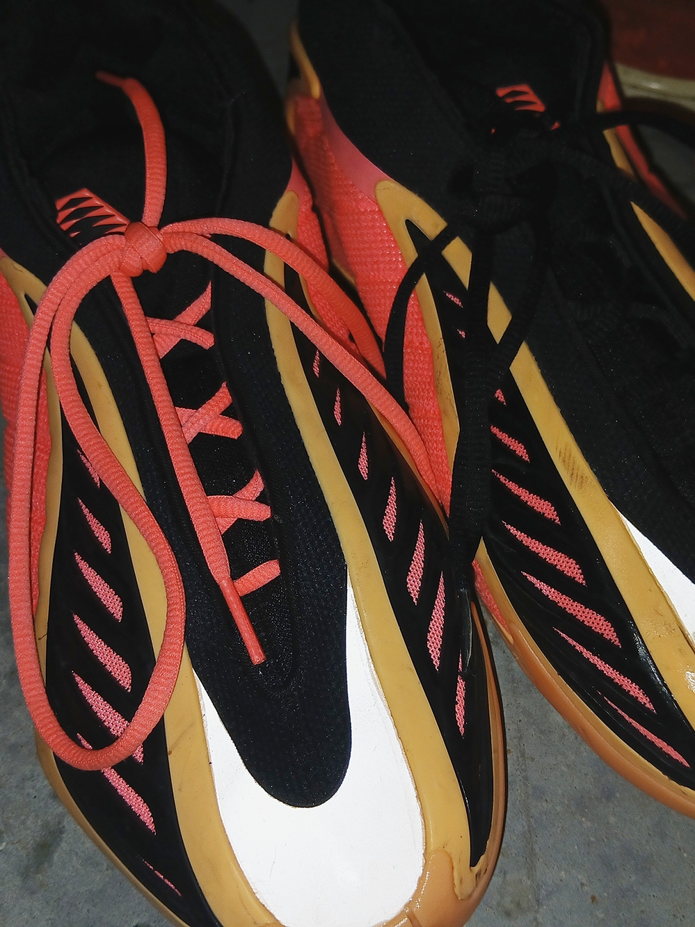 adidas Mens Athletic Shoes in Black, Coral & Tan